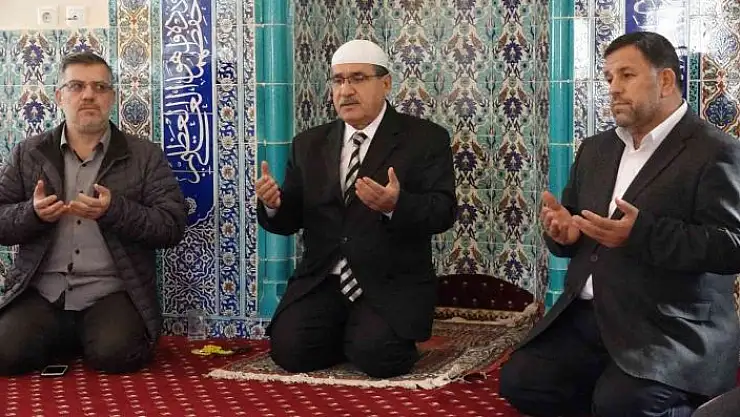 'Kahramanmaraş´ta Sezai Karakoç için hatim indirildi'