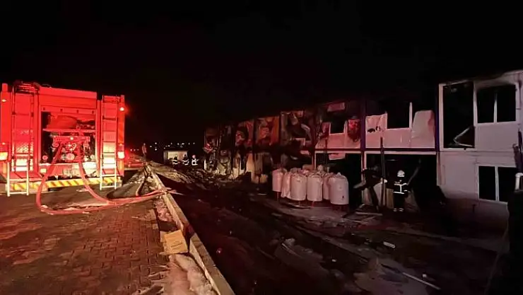 'Kahramanmaraşta 400 işçinin kaldığı konteynerdeki yangın söndürüldü'