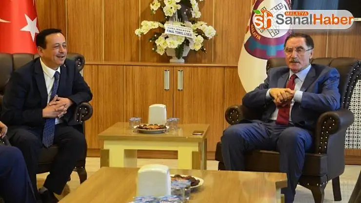 Kamu Başdenetçisi Şeref Malkoç'tan Malatya TSO'ya ziyaret