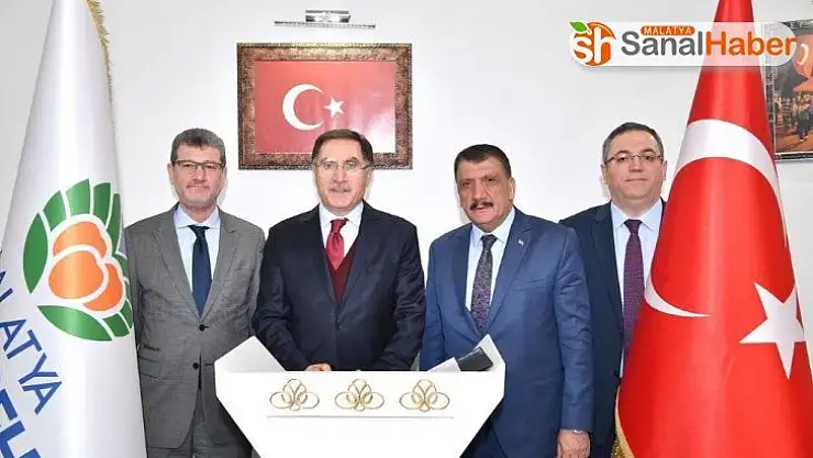 Kamu Denetçiliği Kurumu Başkanı Şeref Malkoç:
