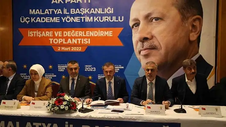 'Kandemir, AK Parti Malatya teşkilatıyla bir araya geldi'