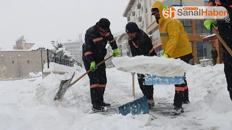 Kar kalınlığı yarım metreye ulaştı