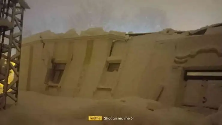 'Kar yağışı nedeniyle düğün salonu çöktü'