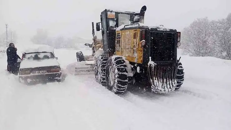'Kara saplandı, donmadan imdadına iş makineleri yetişti'