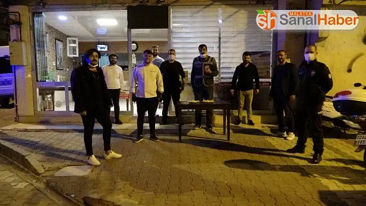Kavga ihbarına giden polislere iftar yemeği sürprizi