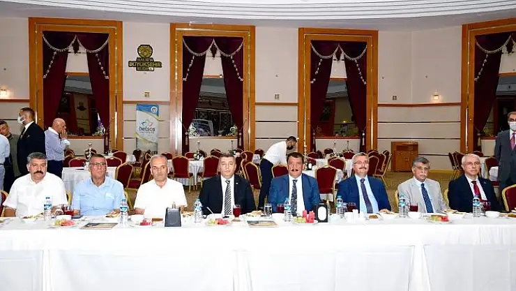 '`Kayısının Malatya ekonomisine katkısı´ konferansı yapıldı'