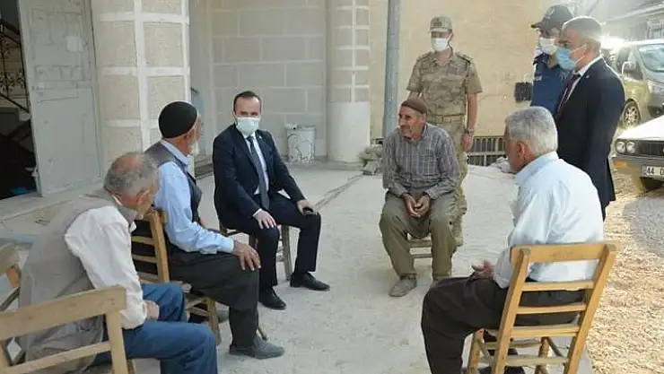 'Kaymakam Arslantürk, vatandaşlarla bir araya geldi'