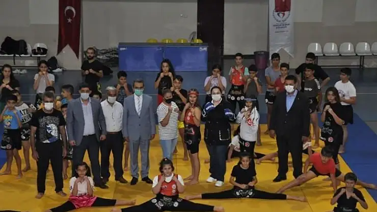 'Kaymakam Demir sporcular ile bir araya geldi'