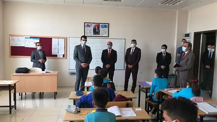 'Kaymakam Köksal, okulları ziyaret etti'