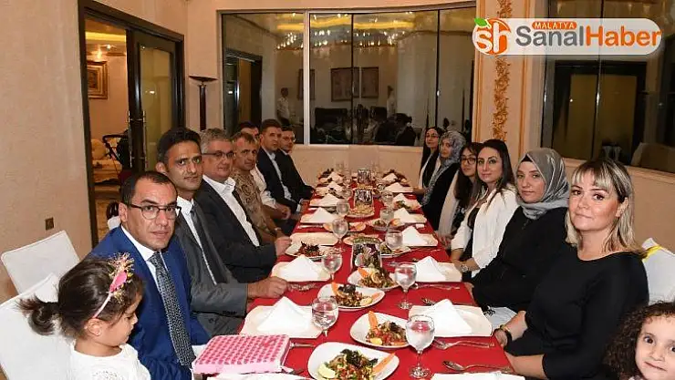 Kaymakam ve vali yardımcısına veda yemeği