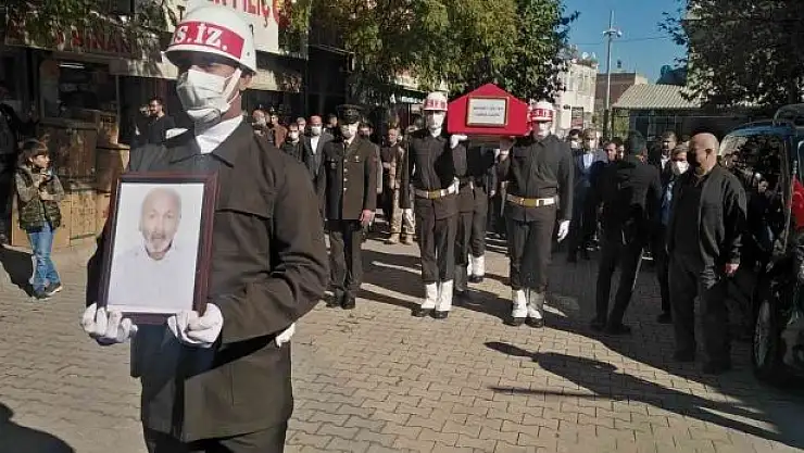 'Kıbrıs Gazisi Mehmet Gülten son yolculuğuna uğurlandı'