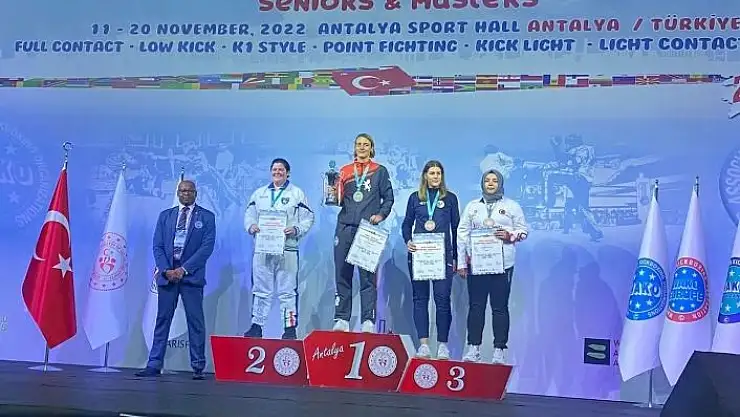 'Kick Boks sporcusu Şeyma´dan Avrupa gururu'