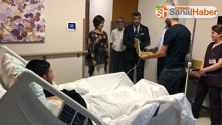 Kılıçdaroğlu'ndan, gazinin ailesine geçmiş olsun telefonu