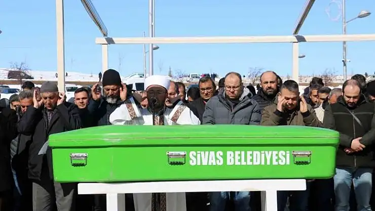 'Kimsesiz depremzede Sivas´ta son yolculuğuna uğurlandı'