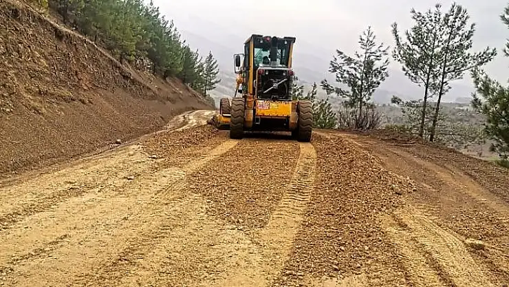 'Kırsal mahalle yolları yenileniyor'