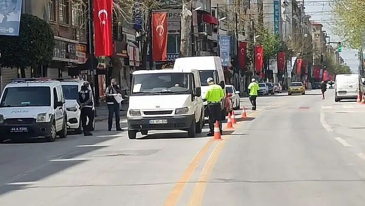 'Kısıtlamada dışarı çıkanlar polise yakalandı'