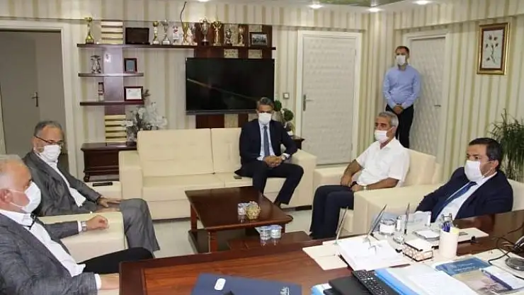 'Kızılay yönetiminden Bentli´ye ziyaret'