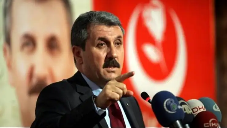 'MECLİS KAVGA, KÜFÜRLEŞME YERİ DEĞİLDİR'