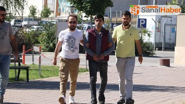 Komşusunu 11 yerinden bıçaklayarak öldüren şahıs adliyede