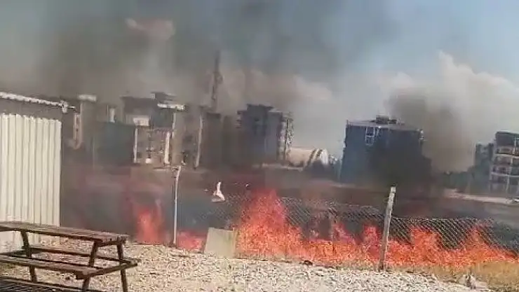 'Konteyner kent yanında çıkan yangın korkuttu'