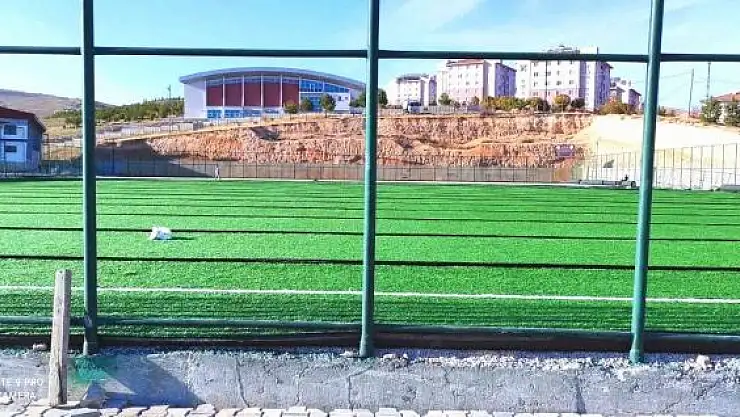 'Kovancılar ilçe sahası son aşamada'