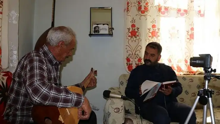 'Köy köy dolaşıp sözlü halk geleneğini kayıt altına alıyor'