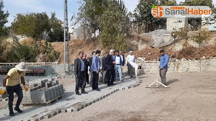 Köylere kilitli parke taşı