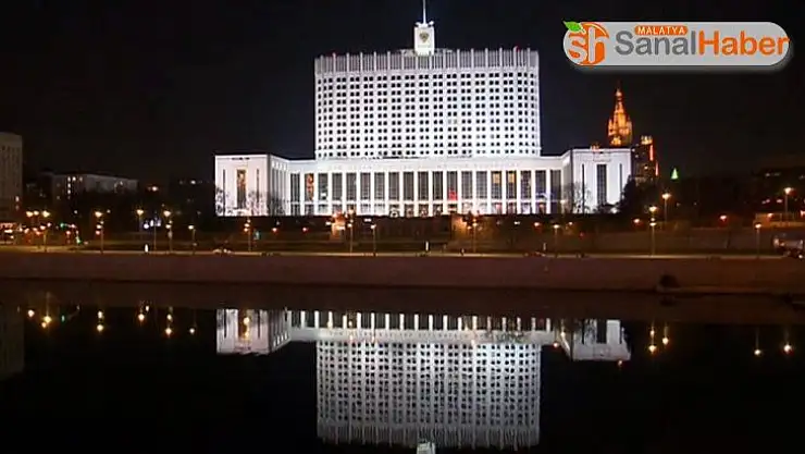 Kremlin Sarayı'nın ışıkları kapatıldı