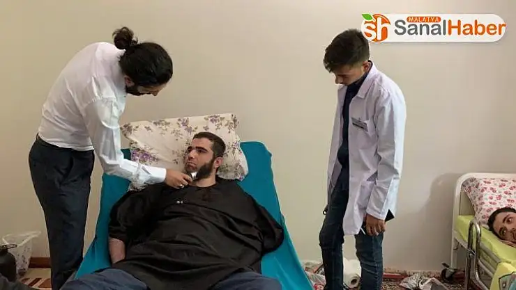 Malatya´da Kuaförlerden örnek davranış
