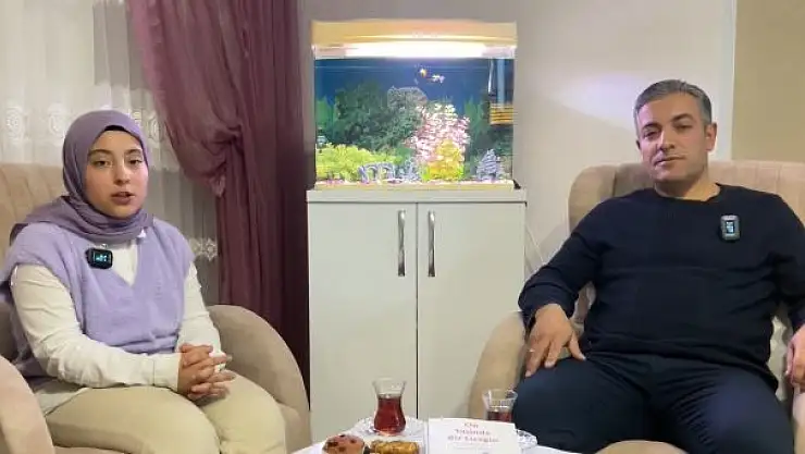 'Küçük gezginin büyük başarısı: 10 yaşında 81 ili gezdi, yolculuğunu kitaplaştırdı'