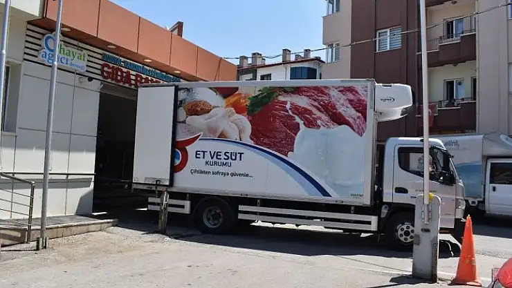 'Kurban etleri ihtiyaç sahiplerine ulaştırılıyor'