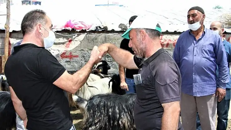 'Kurban Pazarında 3´üncü gün yoğunluğu'