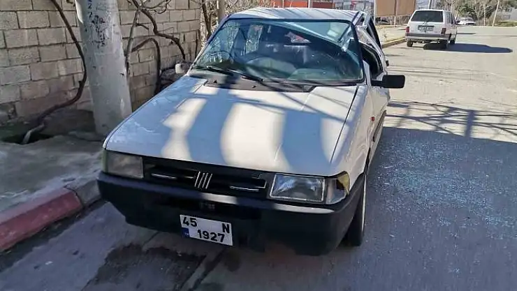 'Kuvvetli rüzgar, çadırı otomobilin üzerine devirdi'