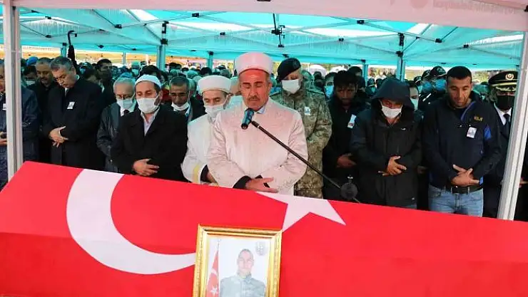 'Kuzey Irak şehidi son yolculuğuna uğurlandı'