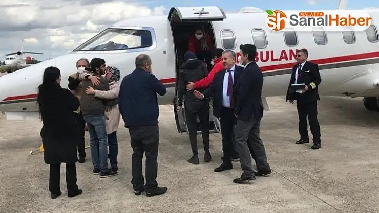 Lösemi hastası Türk vatandaşı tedavi için Hollanda'dan Türkiye'ye getirildi