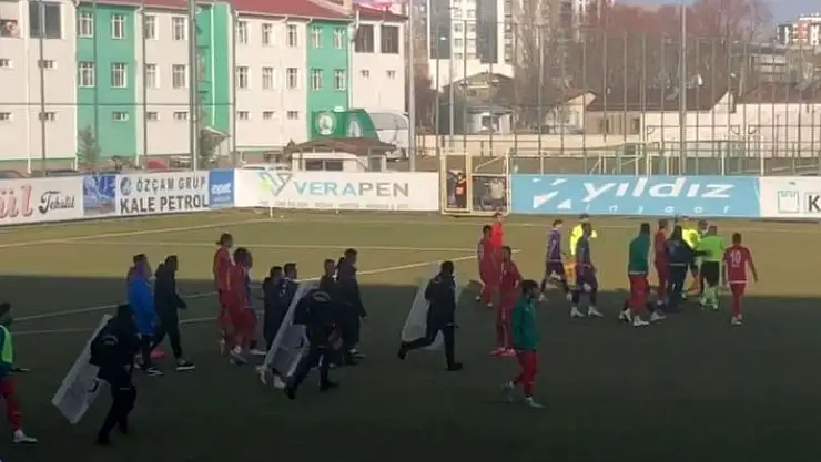 'Maçta yumruklar havada uçuştu'