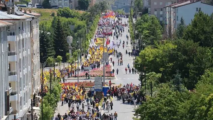 'Madımak olayında hayatını kaybedenler anıldı'