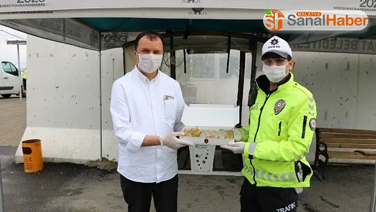 MADO'dan polislere tatlı ikramı