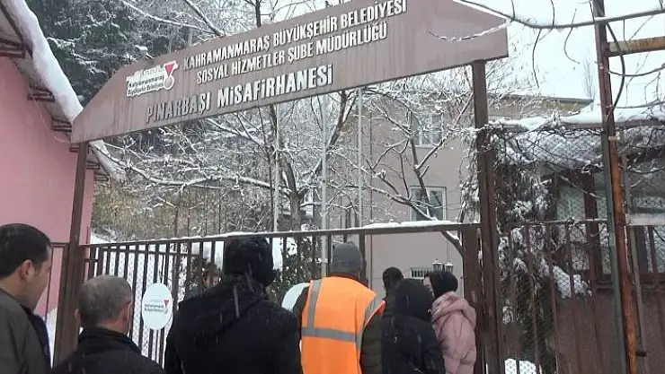 'Mahsur kalan yolcular misafirhaneye yerleştirildi'