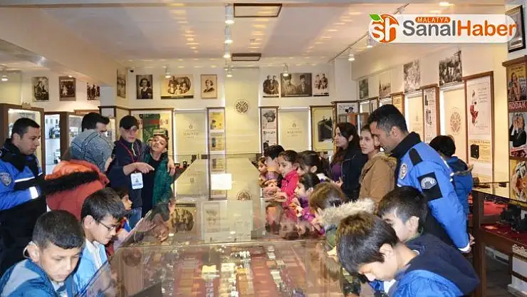 Malatya 2023 Fotoğraf Makinesi Müzesi'ni 120 bin ziyaretçi gezdi