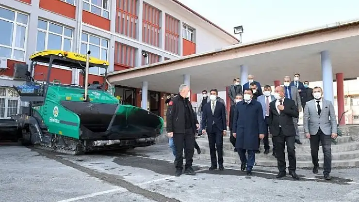 'Malatya Büyükşehir, Malatya Lisesi´nde bahçe düzenlemesi gerçekleştirdi'
