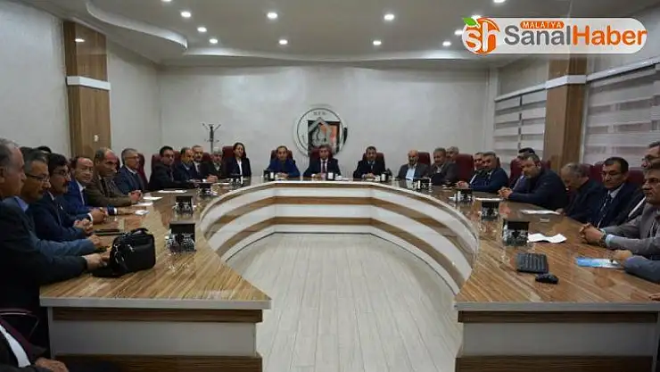 Malatya'da 'Oku-Yorum' Projesi başlatıldı