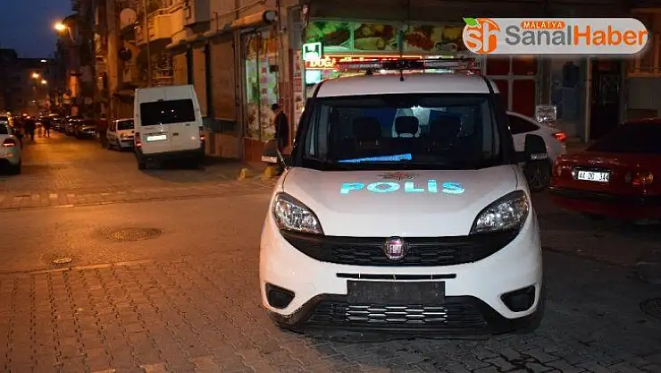 Malatya'da bıçaklı kavga: 2'si ağır 3 yaralı