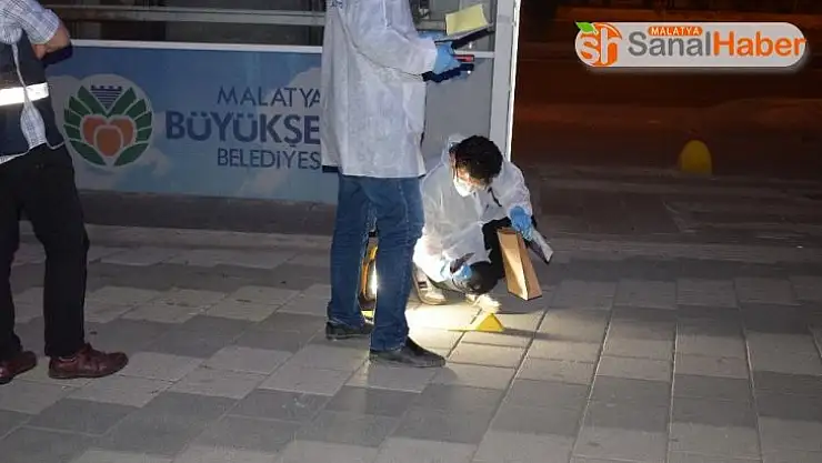 Malatya'da bir kişi babasını bıçakladı