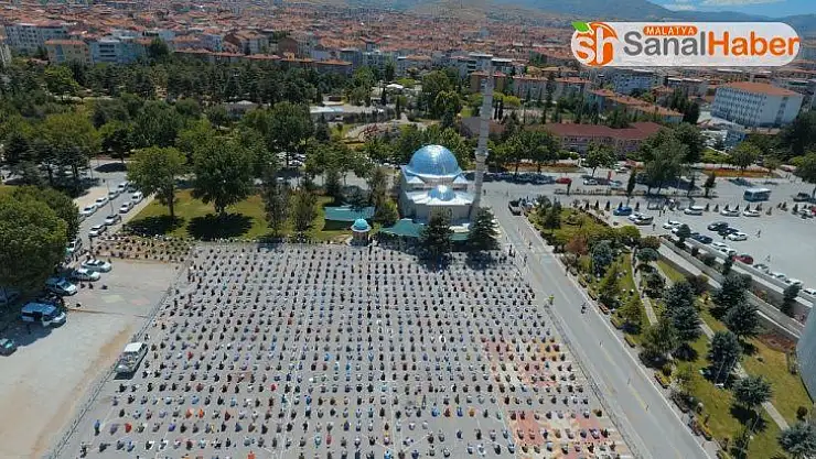 Malatya´da cuma namazı heyecanı