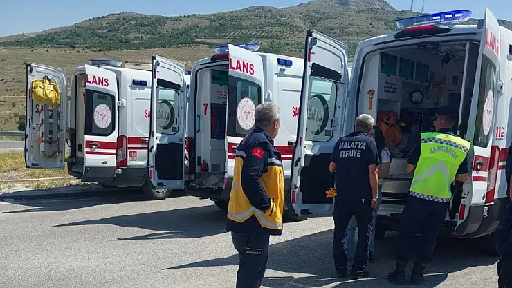 Malatya'da iki otomobil çarpıştı: 4 yaralı