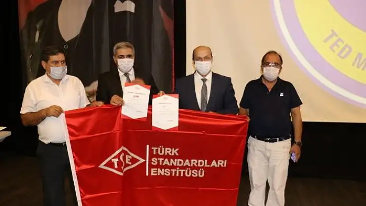 'Malatya´da ilk ''Okulum Temiz'' Belgesi'' TED Kolejine verildi'