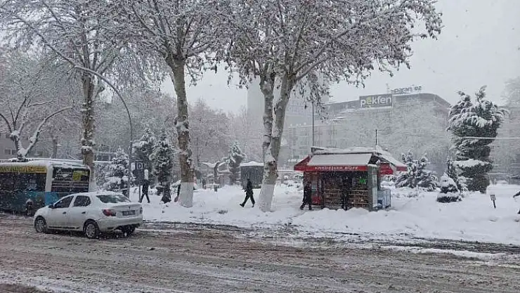 'Malatya´da kar etkisini sürdürüyor'