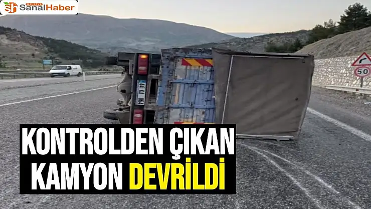 Malatya'da Kontrolden çıkan kamyon devrildi