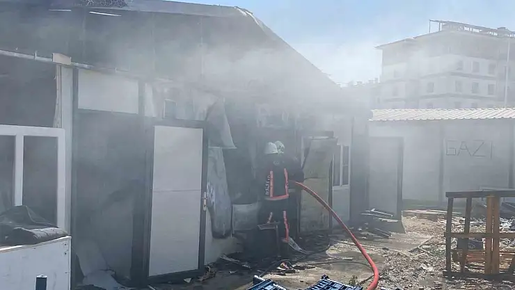 Malatya'da şantiyede korkutan yangın